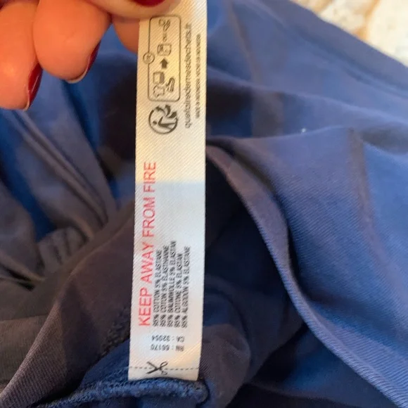 NWT Free People Hot
Crossover Women's crop Top Sz S color Blue - Picture 6 of 12